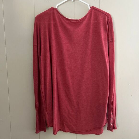 We The Free by Free People Red Long Sleeve Tee | Scoop Neck Soft Knit Top | Size - Picture 3 of 8